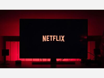 The Netflix New Year's Binge Season: Get Your  Netfix  On Before Midnight