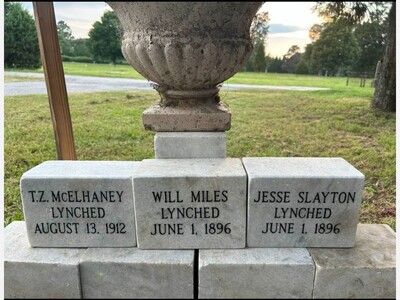 The Columbus Black History Preservation and Study Group Erects Righteous Memorial in West Porterdale Cemetery